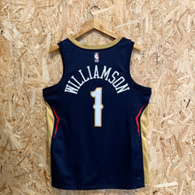 Lade das Bild in den Galerie-Viewer, Camiseta New Orleans Pelicans Road 2020/21 Zion Williamson #1 Nike - M/L