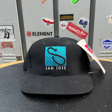 Cargar imagen en el visor de la galería, BNWT Gorra San Jose Sharks 90s Sports Specialties Vintage