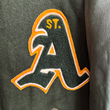 Lade das Bild in den Galerie-Viewer, Chaqueta Varsity Oakland Athletics Late 80’s Delong Vintage - M/L