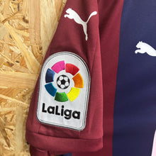 Carica l'immagine nel visualizzatore di Gallery, BNWT Camiseta SD Eibar 2016-17 Home Puma - M/L