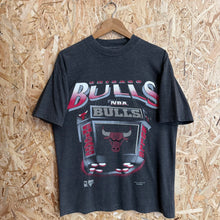 Cargar imagen en el visor de la galería, Camiseta Chicago Bulls Early/Mid 90s Magic Johnson T’S Vintage - L/XL