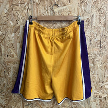 Cargar imagen en el visor de la galería, Pantalón Corto Los Angeles Lakers 2000-03 Home Champion Vintage - XL/XXL