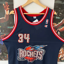 Load image into Gallery viewer, Camiseta Houston Rockets Road 1996-98 Hakeem Olajuwon #34 Champion Vintage - L/XL