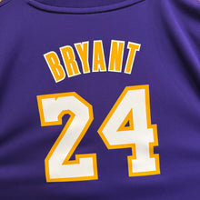 Carregar imagem no visualizador da galeria, Camiseta Los Angeles Lakers Road 2013/14 Kobe Bryant #24 Adidas Vintage- XL/XXL