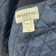 Cargar imagen en el visor de la galería, Chaqueta Bomber Varsity Cleveland Indians Identity INC Vintage 90’s - L/XL
