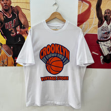 Cargar imagen en el visor de la galería, Camiseta Oversize “Crooklyn Court”