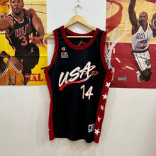 Carregar imagem no visualizador da galeria, Camiseta Dream Team Glenn Robinson Road #14 Champion Vintage - 44 (L)