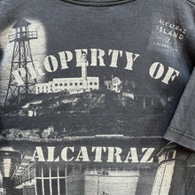 Cargar imagen en el visor de la galería, Camiseta Property of Alcatraz 1999 AAA Vintage - M