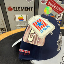 Cargar imagen en el visor de la galería, BNWT Gorra Georgetown Hoyas 90s CMP Vintage
