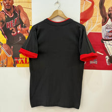 Carregar imagem no visualizador da galeria, Camiseta Chicago Bulls Mid/Late 90s Salem Sportswear Vintage - M/L