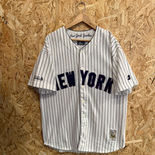 Charger l'image dans la galerie, Beisbolera New York Yankees Early 90s Starter Vintage- L/XL