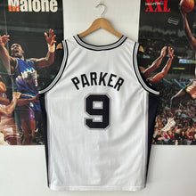 Cargar imagen en el visor de la galería, Camiseta San Antonio Spurs Home 2001/03 Tony Parker #9 Champion Vintage - XL/XXL