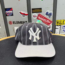 Cargar imagen en el visor de la galería, Gorra New York Yankees 90s Starter Vintage