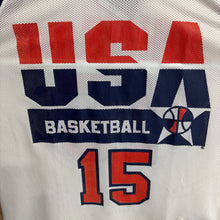 Carica l'immagine nel visualizzatore di Gallery, Camiseta USA Basketball 1992 Home Magic Johnson #15 Champion Vintage - L/XL