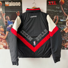 Cargar imagen en el visor de la galería, Chaqueta Chicago Bulls Early 90s Starter Vintage - L/XL