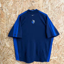Lade das Bild in den Galerie-Viewer, Camiseta de tiro Dallas Mavericks 2003/04 Nike Vintage - XL/XXL