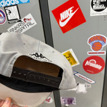 Lade das Bild in den Galerie-Viewer, Gorra Juventus 1996/97 Kappa Vintage