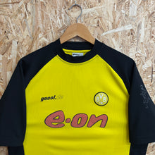 Cargar imagen en el visor de la galería, Camiseta Borussia Dortmund 2001-02 Home Goool Vintage - L/XL