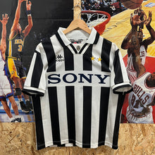 Cargar imagen en el visor de la galería, Camiseta Juventus 1995-96 Home Del Piero #10 Kappa Vintage - S/M
