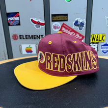 Carregar imagem no visualizador da galeria, Gorra Washington Redskins 90s Drew Pearson Vintage