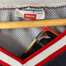 Cargar imagen en el visor de la galería, Camiseta Houston Rockets Road 1997-98 Hakeem Olajuwon #34 Champion Vintage - S/M