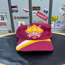 Cargar imagen en el visor de la galería, BNWOT Gorra USC Trojans 80s The Pro Side Liner Vintage