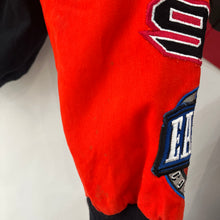 Cargar imagen en el visor de la galería, Chaqueta Chicago Bulls Repeat Three Peat 1998 Jeff Hamilton Vintage - M/L