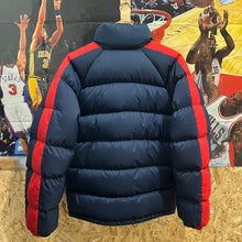 Carregar imagem no visualizador da galeria, Chaqueta Plumas Fila 90’s Vintage - S/M