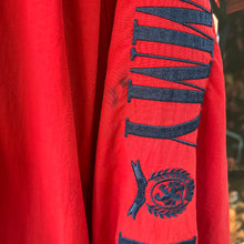 Cargar imagen en el visor de la galería, Chaqueta Tommy Hilfiger Spellout Vintage - M/L