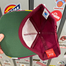 Cargar imagen en el visor de la galería, BNWOT Gorra USC Trojans 80s The Pro Side Liner Vintage