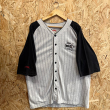 Cargar imagen en el visor de la galería, Beisbolera Chicago White Sox “Bugs Bunny” Nutmeg Mills Vintage 1994- XL/XXL