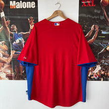 Cargar imagen en el visor de la galería, BNWT Beisbolera Philadelphia Phillies Majestic 2011 Alternate Vintage- XL/XXL