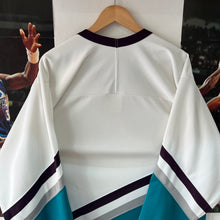 Cargar imagen en el visor de la galería, Camiseta Anaheim Mighty Ducks 1993-95 Home CCM Vintage - M/L