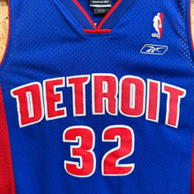 Carregar imagem no visualizador da galeria, Camiseta Detroit Pistons 2004/05 Road Richard “Rip” Hamilton #32 Reebok Vintage - S/M