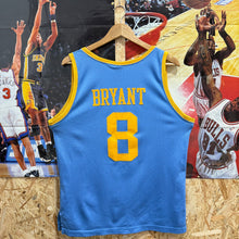 Cargar imagen en el visor de la galería, Camiseta Minneapolis Lakers 2002 Kobe Bryant #8 Nike Vintage - S/M