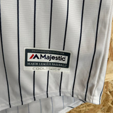 Carregar imagem no visualizador da galeria, Beisbolera New York Yankees Luke Voit #45 2019 Home Majestic Vintage- XXL/3XL