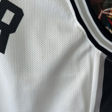 Cargar imagen en el visor de la galería, Camiseta San Antonio Spurs Home 2001/03 Tony Parker #9 Champion Vintage - XL/XXL