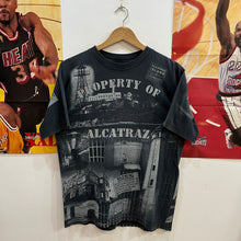 Cargar imagen en el visor de la galería, Camiseta Property of Alcatraz 1999 AAA Vintage - M