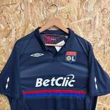 Cargar imagen en el visor de la galería, Camiseta Olympique Lyonaiss 2009-10 Third Umbro - L/XL