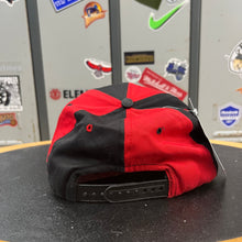 Cargar imagen en el visor de la galería, Gorra Chicago Bulls Competitor 90s Vintage