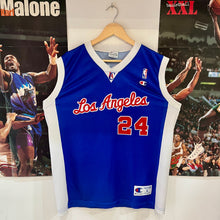 Cargar imagen en el visor de la galería, Camiseta Los Angeles Clippers Road 2002/03 Andre Miller #24 Champion Vintage - L/XL