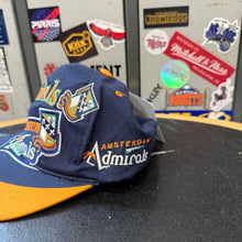 Charger l'image dans la galerie, Gorra Amsterdam Admirals Late 90s Reebok Vintage