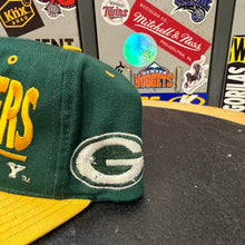 Cargar imagen en el visor de la galería, Gorra Green Bay Packers 90s Clutch Player Vintage