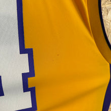 Load image into Gallery viewer, Camiseta Los Angeles Lakers Home 2010/11 Kobe Bryant #24 Adidas - L/XL