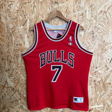 Cargar imagen en el visor de la galería, Camiseta Chicago Bulls Road 1998/99 Toni Kukoc #7 Champion Vintage - M/L