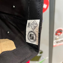 Cargar imagen en el visor de la galería, BNWT Gorra Ottawa Senators 90s CCM Vintage
