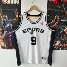 Cargar imagen en el visor de la galería, Camiseta San Antonio Spurs Home 2001/03 Tony Parker #9 Champion Vintage - XL/XXL