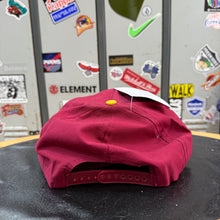 Cargar imagen en el visor de la galería, BNWOT Gorra USC Trojans 80s The Pro Side Liner Vintage