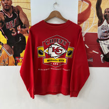 Cargar imagen en el visor de la galería, Sudadera Crewneck Kansas City Chiefs Hanes Vintage 90s- S/M