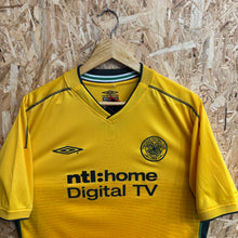 Lade das Bild in den Galerie-Viewer, Camiseta Celtic FC 2002-03 Away Umbro Vintage - M/L